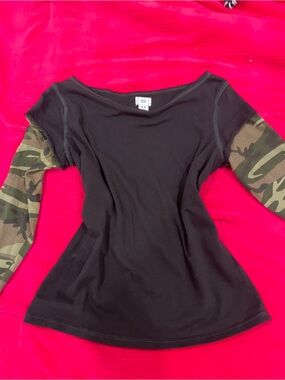 BDG Black Long Sleeve Top with Green Camo Sleeves